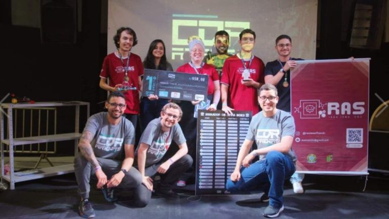 Estudantes de Vitória da Conquista foram premiados em competição de robótica