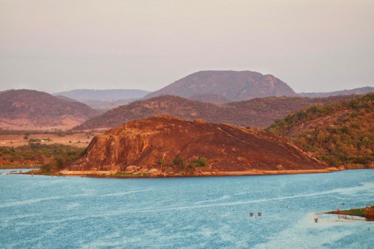 Lago da Barragem Poço do Magro