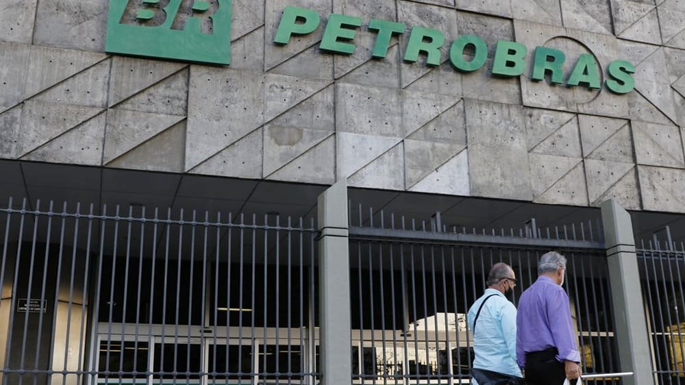 Petrobras diminui preço da gasolina e aumenta do diesel