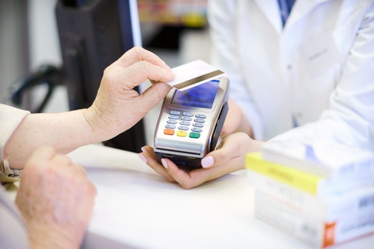 Comprou usando seu CPF? Saiba o que pode acontecer