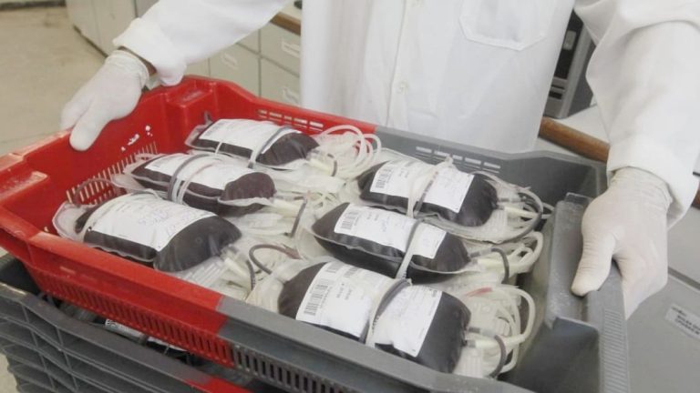 Hemoba convida doares para retirar estoques de sangue do nível crítico