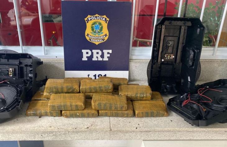 PRF encontrou 20 quilos de cocaína dentro de caixas de som em Vitória da Conquista