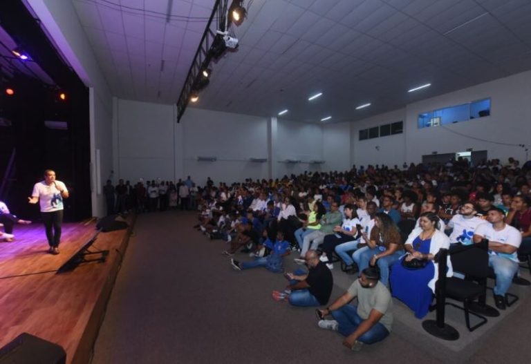 Programa oferta 6 mil vagas de qualificação profissional e empreendedorismo em Salvador