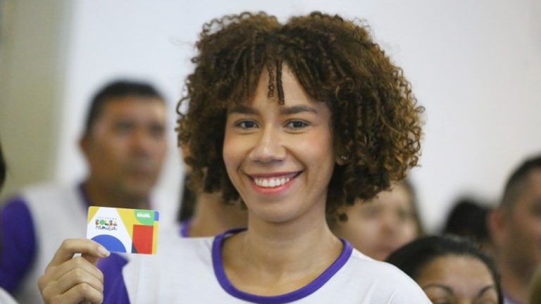 Caixa paga nesta quinta Bolsa Família a beneficiários com NIS de final 4