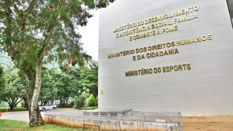 Inconsistência no CPF pode levar a bloqueio do Bolsa Família