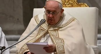 Vaticano autoriza benção para casais do mesmo sexo
