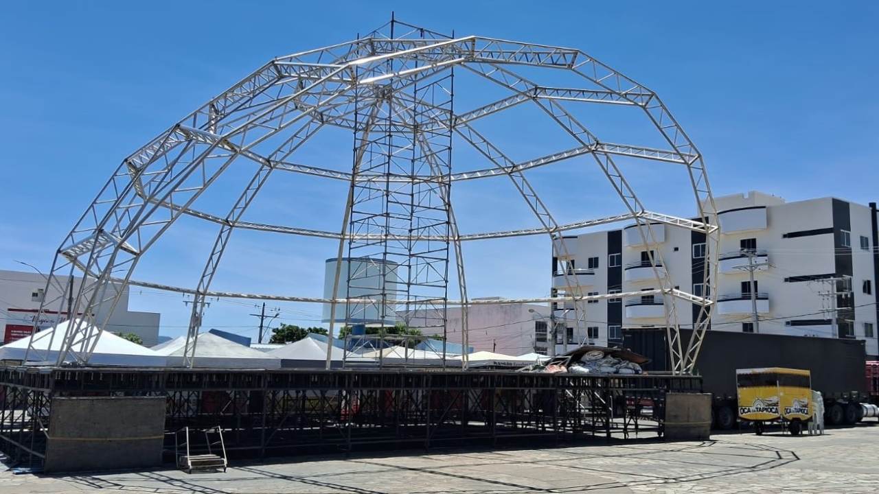 palco geospace programaçõ do festival da virada 2024 Guanambi
