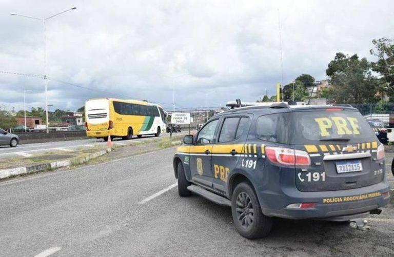PRF apreendeu celulares, eletrônicos, equipamentos de informática durante fiscalização na BR-116 em Vitória da Conquista