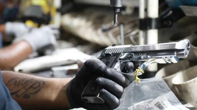 Registro de armas de fogo em 2023 caiu 82% em relação ao ano anterior