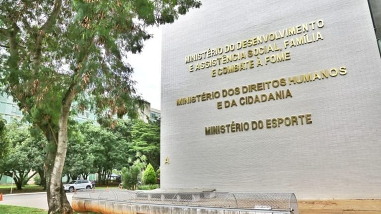 “Nome Sujo” não cancela CPF nem Bolsa Família, afirma MDS