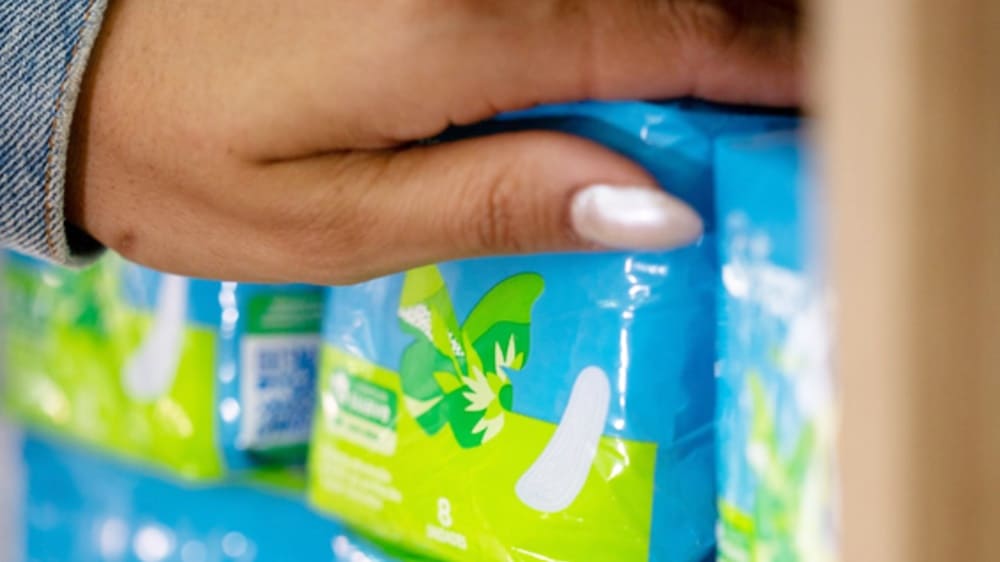 Farmácia Popular começa distribuição de absorventes gratuitos