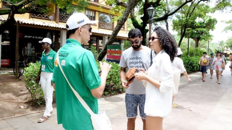 Setur faz pesquisa sobre perfil do turista que visita a Bahia durante o Carnaval