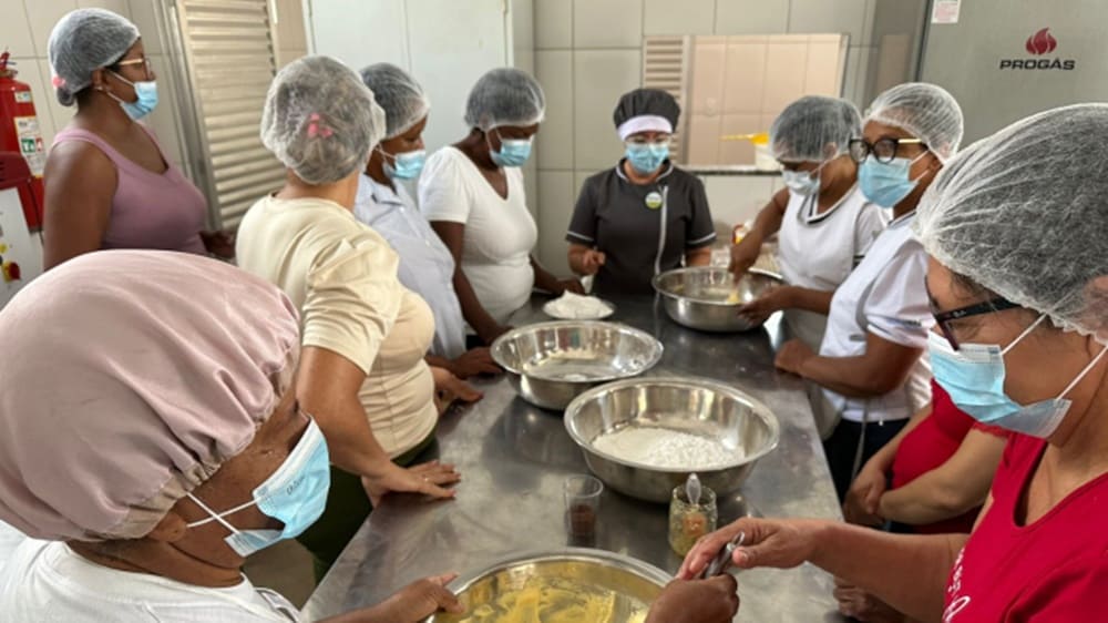 Agricultoras de Caculé ampliam produção de derivados de mandioca