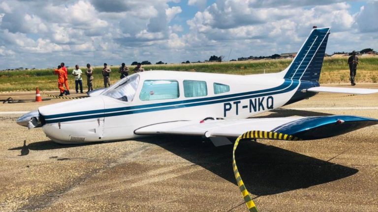 Avião erra aeroporto em vitória da conquista