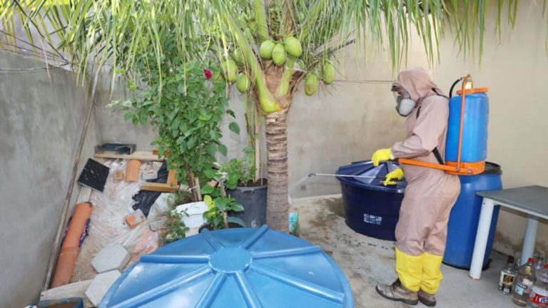 Região de Vitória da Conquista receberá bombas costais para auxiliar combate à Dengue