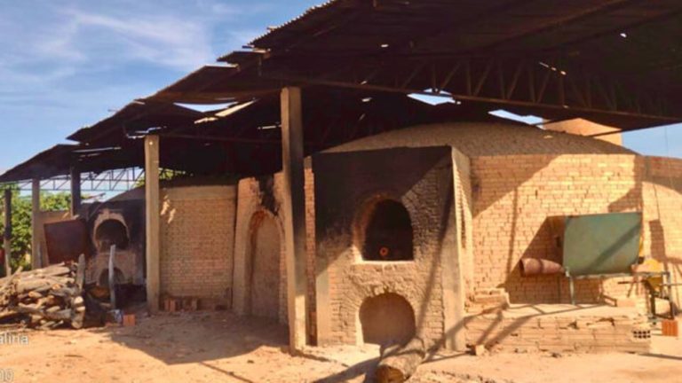 Fiscalização encontrou irregularidades ambientais em cerâmicas no interior da Bahia