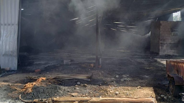 incendio fabrica de moveis guanambi