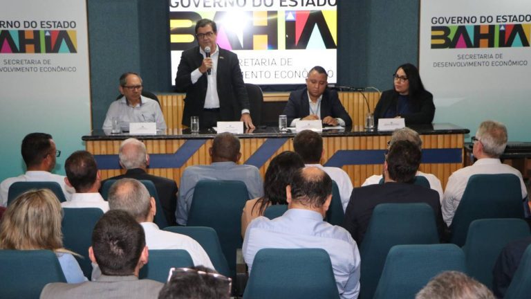 assinatura de protocolos de intenções