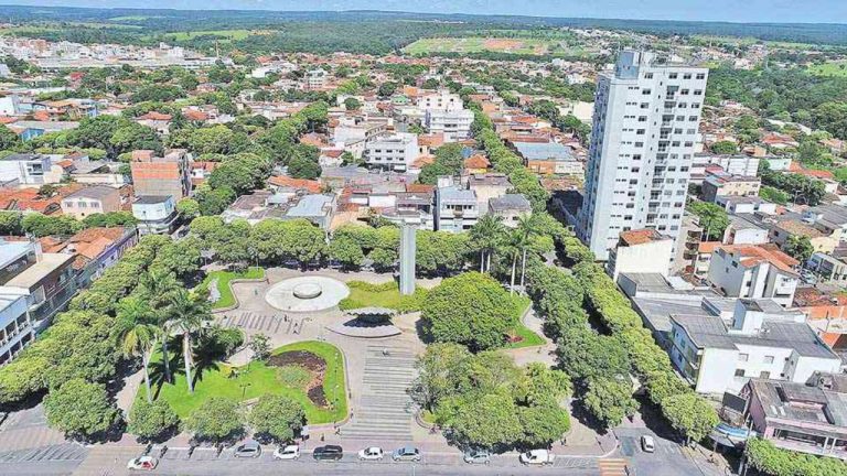 Prefeitura em Minas Gerais abriu dois processos seletivos