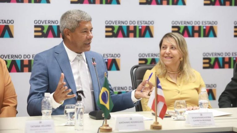 https://www.comunicacao.ba.gov.br/wp-content/uploads/2024/05/Fotos-Thuane-MariaGOVBA-2-1-900x600.jpeg