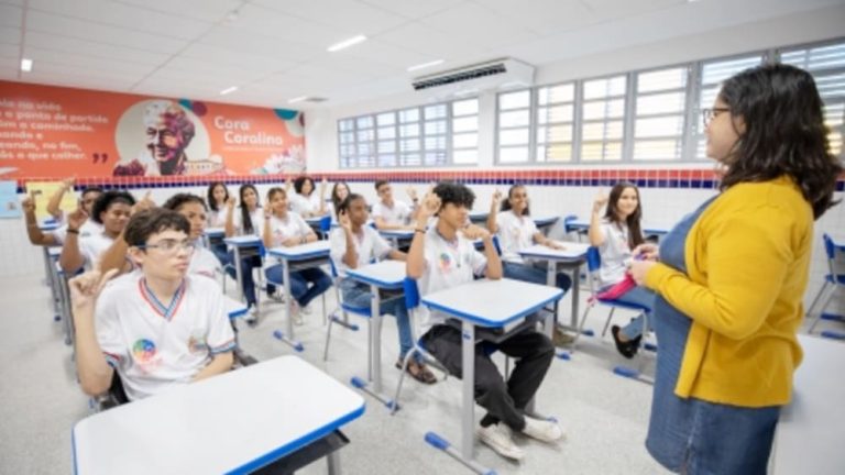 Terceira parcela dos precatórios do Fundef está disponível para professores do Estado