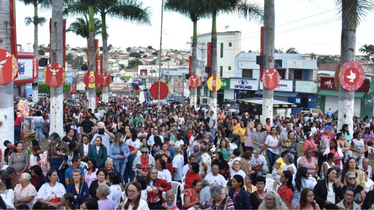 Programação Festa do Divino Poções