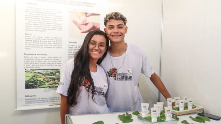 Estudantes baianos desenvolvem protetor solar a base de folha da goiabeira