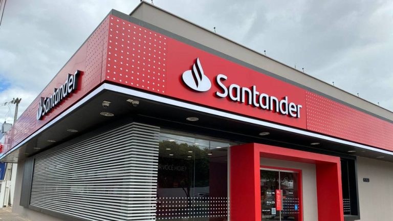 Santander abriu novas vagas de emprego em cidades da Bahia, São Paulo e outros estados