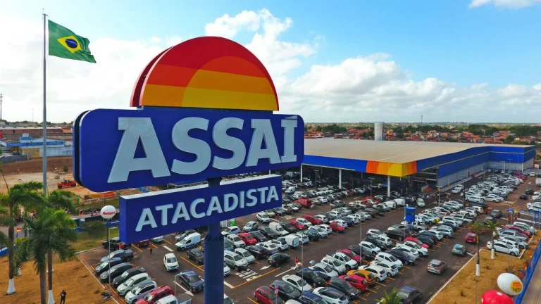 Assaí seleciona para mais de 1,7 mil vagas de emprego na Bahia e em outros estados
