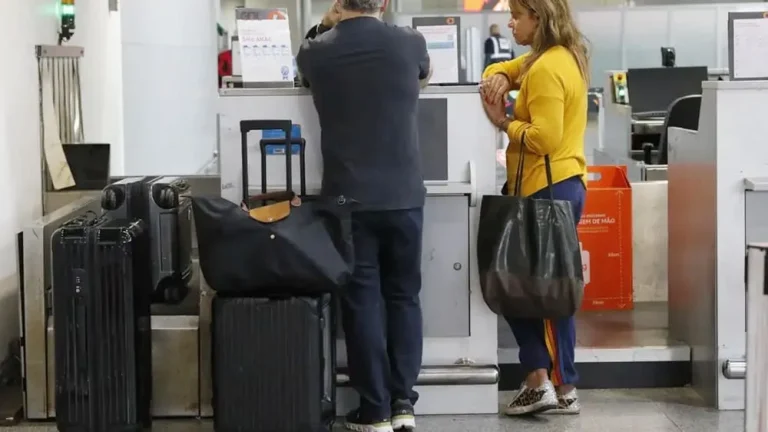 Aposentados poderão comprar passagens aéreas a R$ 200 cada trecho