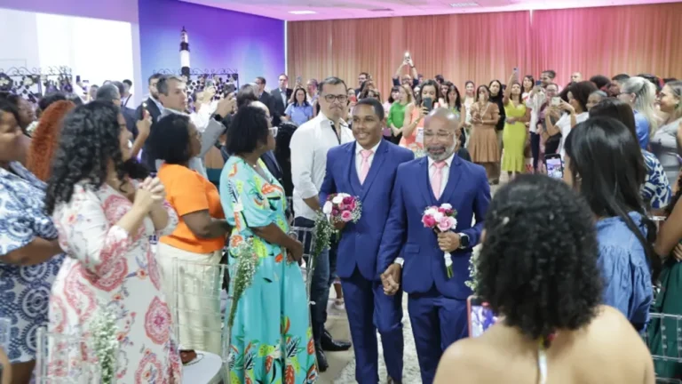 Casamento coletivo promovido pelo MP-BA formalizou união de 28 casais LGBTQIAPN+