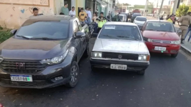 Acidente cinco veículos Guanambi