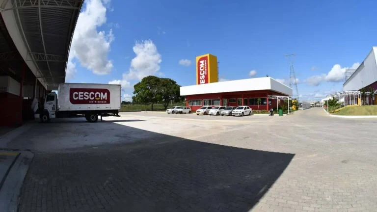 Cescom Distribuidor oferta vagas de emprego em Eunápolis, Jequié, Teixeira de Freitas, Vitória da Conquista e outras cidades