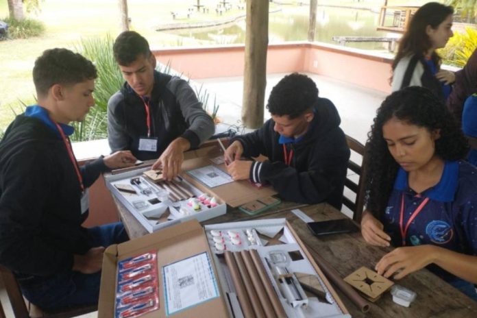 55ª Jornada de Foguetes estudantes candida bahia