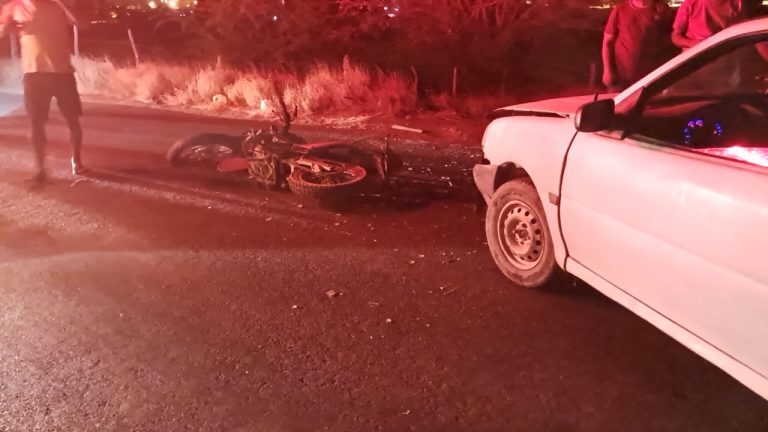 Acidente entre carro e duas motocicletas deixou duas pessoas feridas em Guanambi