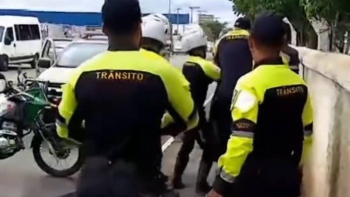 agressão agente de transito Vitória da Conquista