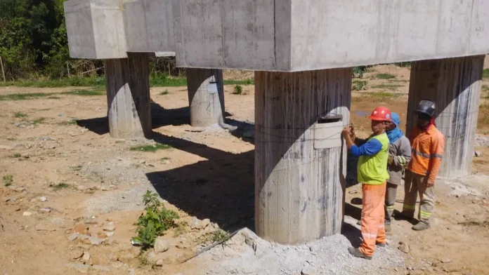 Ponte sobre o Rio São Francisco Pintópolis Minas Gerais