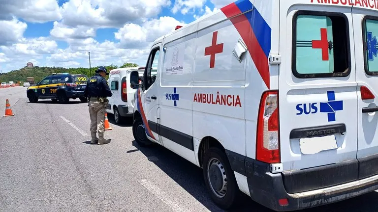Fiscalização da PRF na Bahia encontrou diversas irregularidades em veículos de urgência e emergência