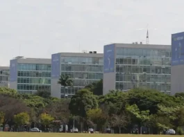 Governo divulgou calendário de feriados e pontos facultativos de 2025