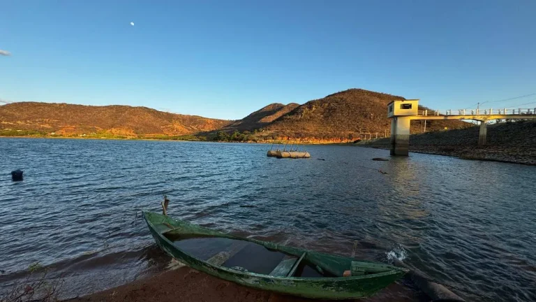 Destaque barragem de Ceraíma