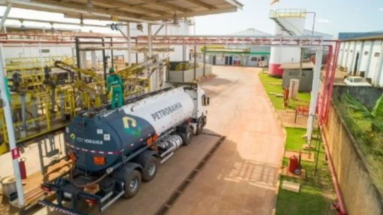 Petrobahia seleciona para vagas de emprego em Salvador e outras cidades