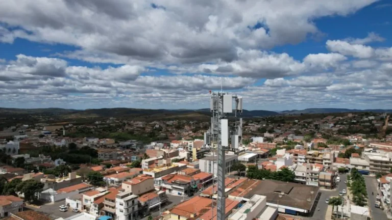 BNDES aprovou financiamento para levar internet a mais de 400 favelas do Nordeste