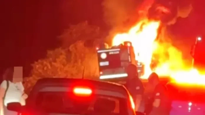 Ônibus da Novo Horizonte que saiu de Bom Jesus da Lapa com destino a Salvador pegou fogo