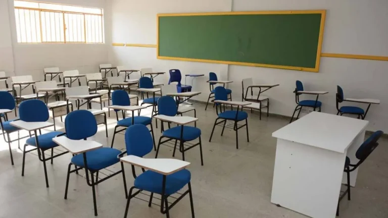 Matrículas de novos alunos da rede municipal de Vitória da Conquista começaram nesta segunda-feira