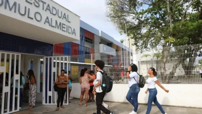 Matrículas para Educação de Jovens e Adultos seguem abertas na Bahia