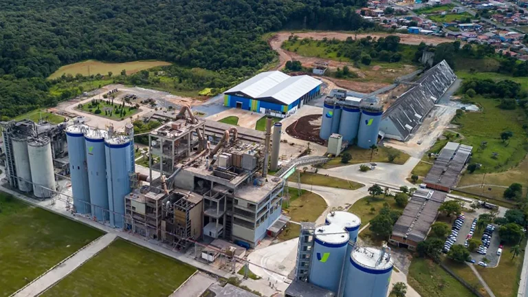 Votorantim Cimentos tem vagas de emprego abertas em cidades da Bahia, São Paulo e outros estados