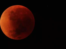 Eclipse total da lua poderá ser visto em todo o país na madrugada desta sexta-feira