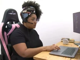 Ação oferece 3,1 mil bolsas para mulheres em programação e dados