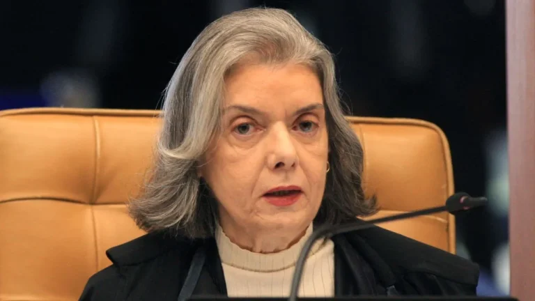 Ministra Cármen Lúcia vai participar de aula magna da Uneb nesta sexta
