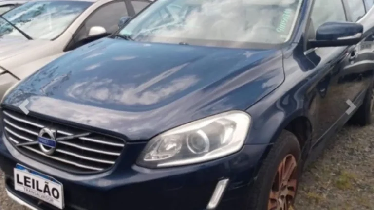 Leilão da Transalvador oferta veículos e sucatas com lotes a partir de R$ 600